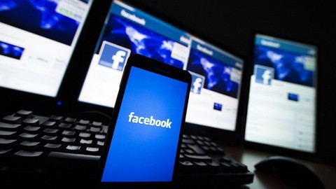 Без  Facebook останутся россияне. Его создатель призывает закрыть и другие крупные соцсети