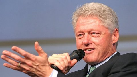 Билл Клинтон готов вернуться в Белый дом, если жена победит на выборах