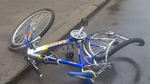 13-летний велосипедист в Югре врезался в автобус 