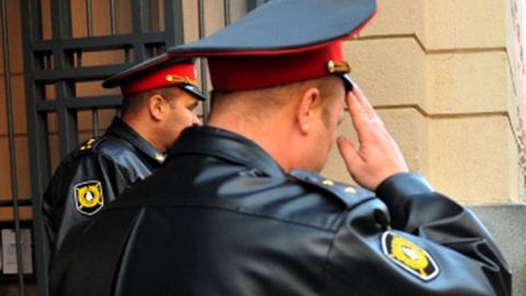 Полицейского в Югре подозревают в превышении полномочий: с его помощью была совершена кража
