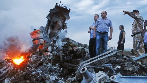 Год спустя. Опубликовано видео, сделанное сразу после крушения малайзийского Boeing на Донбассе