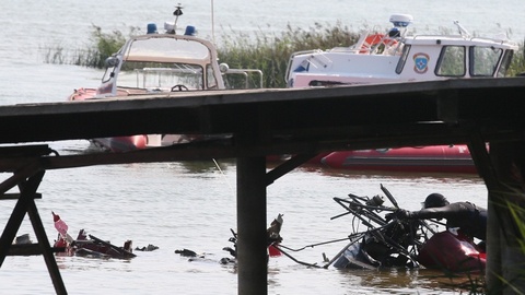 Авиакатастрофа над водой: на Истре продолжают искать тело 9-й жертвы 