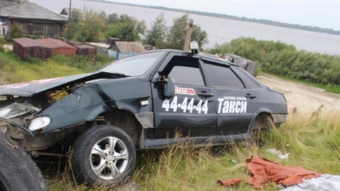 В Сургуте арестовали таксиста, пассажирка которого погибла в ДТП. Только под стражу его взяли за штрафы