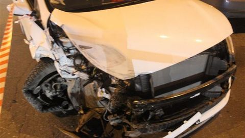 Два тройных ДТП произошли в Сургуте. В одном пострадал мотоциклист, в другом - пассажирка такси. ФОТО