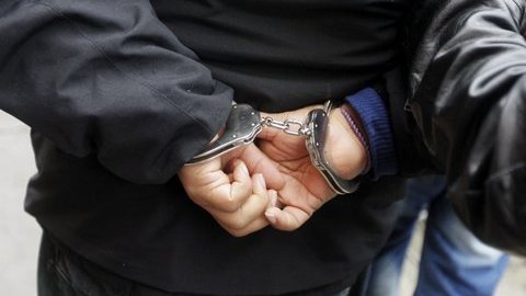 Злоумышленники, пытавшиеся ограбить ювелирный салон "Изумруд", арестованы в Сургуте