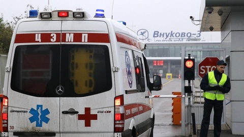 На борту самолета Махачкала-Москва скончался 12-летний подросток
