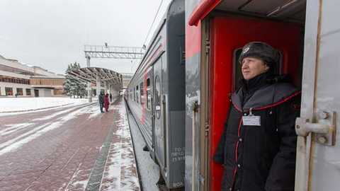 Пассажирский поезд Нижневартовск-Адлер был остановлен и эвакуирован в Челябинске из-за угрозы взрыва