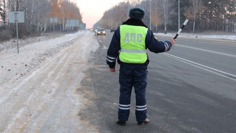 В Югре на инспектора ГИБДД завели уголовное дело - «перепутал» водителя с пешеходом