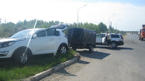 На трассе «Тюмень-Ханты-Мансийск» столкнулись Kia и Volvo: пострадала женщина и годовалый малыш. ФОТО