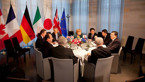 Лидеры G7: санкции против России нужно продлить, но диалог продолжать