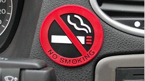 В России запретят курить в автомобилях, если вместе со взрослыми едет ребенок