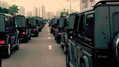 Выпускники академии ФСБ устроили автопробег по Москве на Gelandewagen: теперь их обвиняют в измене Родине. ВИДЕО
