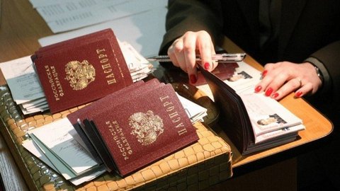 Фальшивая регистрация. Жительница Сургута пойдет под суд за незаконную прописку 15 мигрантов