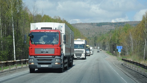 Из-за аномальной жары для большегрузов закрыт участок трассы Тюмень – Екатеринбург