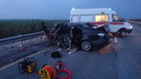 В Югре «лоб в лоб» столкнулись Toyota и Kia: оба водителя погибли