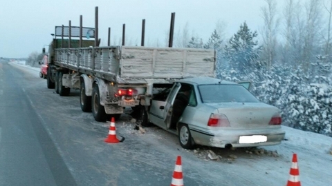 Два человека погибли, восемь пострадали накануне на дорогах Югры: подробности аварий. ФОТО