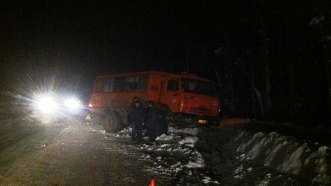 На трассе «Сургут-Нижневартовск» в столкновении автобуса и УАЗа пострадали три человека