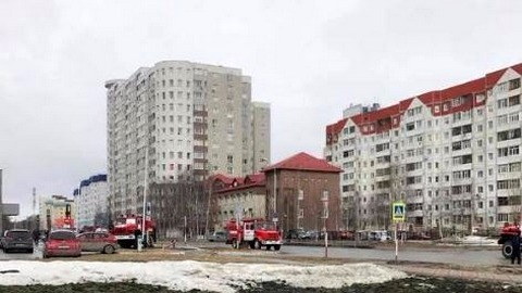 В администрации Нижневартовска произошел пожар: из здания эвакуированы 150 человек
