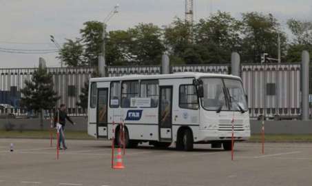 «Вздохнул и поехал». Сургутские водители автобусов из "Сургутнефтегаза" – лучшие в России  