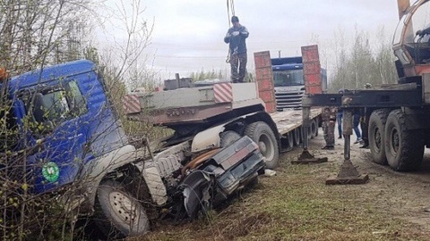 Три человека погибли сегодня под Пыть-Яхом на трассе Тюмень-Ханты-Мансийск. ВИДЕО