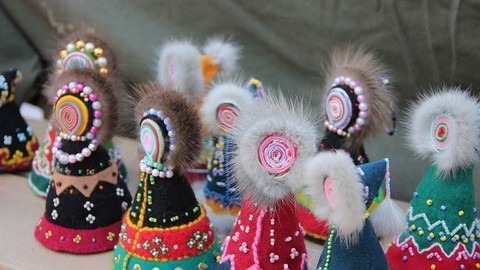 Мир в куклах. По Югре путешествует выставка игр и игрушек северных народов