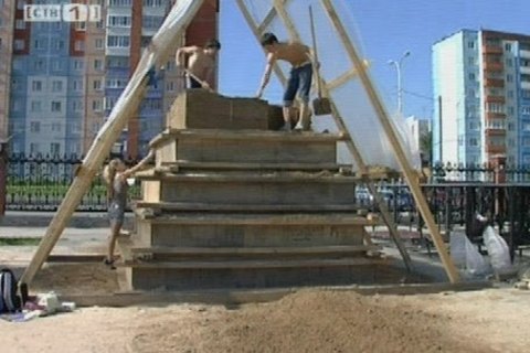 В Сургут завезли 16 машин отборного песка
