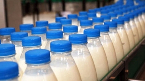 Роспотребнадзор снял с реализации больше 22 кг молока и молочной продукции в ХМАО
