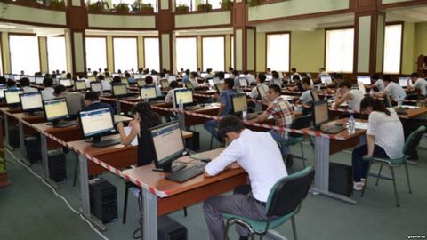 Чтобы всё по-честному. Из-за вступительных экзаменов в ВУЗы в Узбекистане ограничили доступ абонентов к мобильной связи и интернету