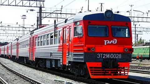 Ремонт железнодорожного полотна: в районе Сургута стоят 14 пассажирских поездов. ФОТО
