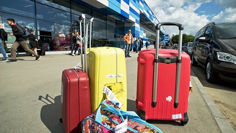 Без чемодана дешевле. В России официально разрешены безбагажные тарифы на перелеты