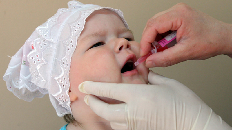 Вакцина скоро будет. В Югре ожидают партию прививок от полиомиелита, которая частично покроет возникший дефицит 