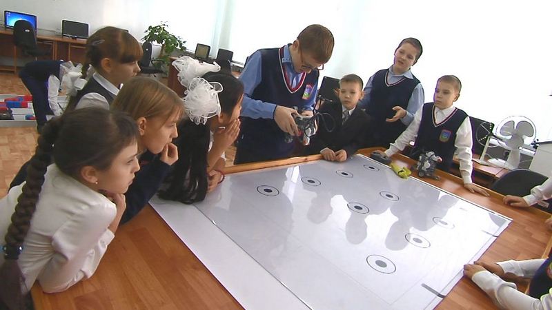 О науке по-взрослому.  Школьники Сургутского района презентовали свои научные проекты