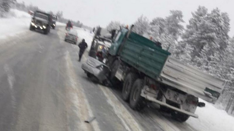 Трое погибших: жуткое ДТП на трассе между Сургутом и Когалымом. ФОТО