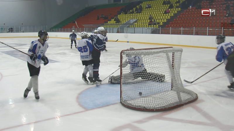 Битва за лёд. Смогут ли когда-нибудь сургутские юниоры построить хоккейную карьеру, не уезжая из города?