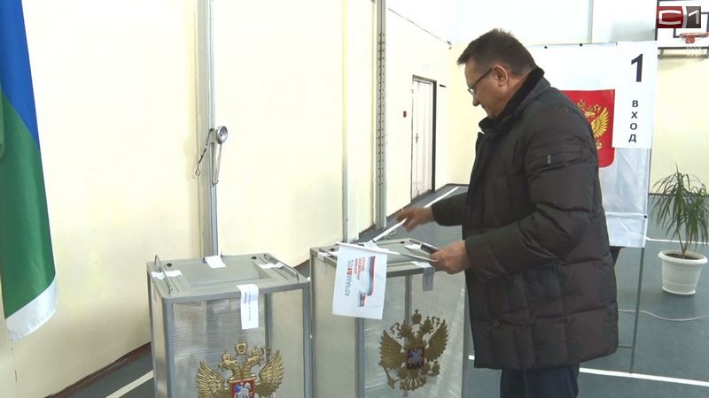 Жители Лянтора пришли проголосовать не только за будущее страны, но и городских территорий
