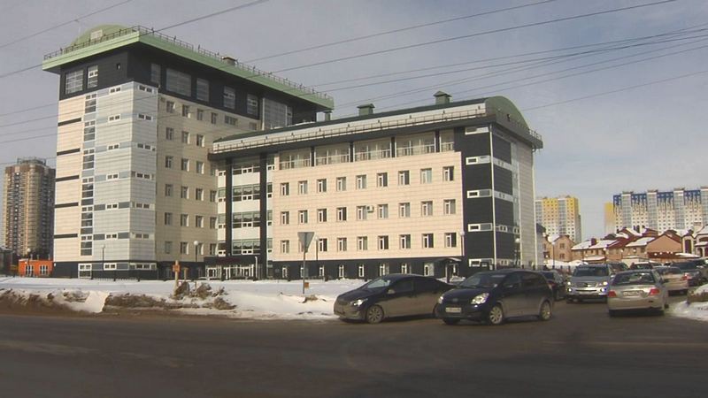 Проезд у сургутской поликлиники «Нефтяник» обещают обустроить через год