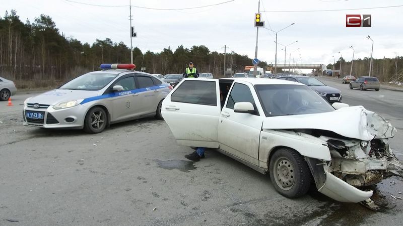 6 аварий произошли в Югре за выходные. Подробности ДТП на Тюменском тракте