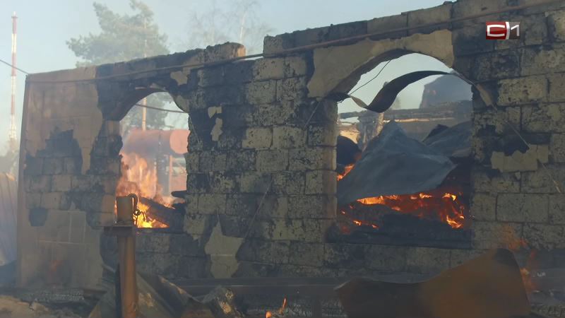 Последствия сильного ветра: подробности крупного пожара на сургутских дачах