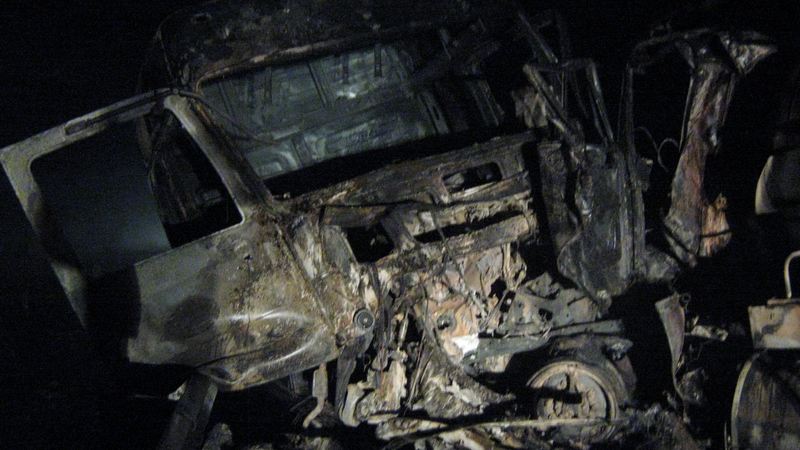 В Сургутском районе в лобовом столкновении двух грузовиков погиб человек. ФОТО