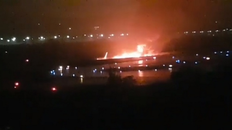 Борт Utair загорелся после посадки в Сочи. Пострадали 18 человек