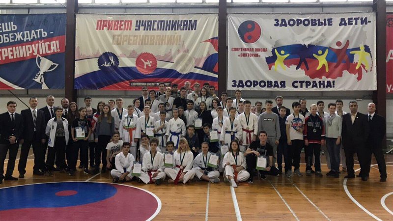 Десятки наград за хозяевами - Сургут принял окружные соревнования по каратэ