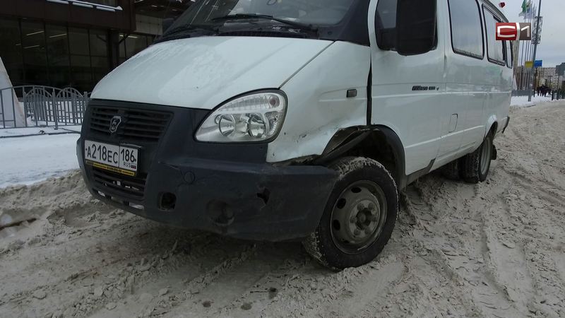 ДТП с маршруткой и «Киа» в Сургуте: водители разошлись миром