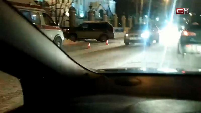 Выехала со двора, не глядя. Сургутянка устроила ДТП и оказалась в больнице