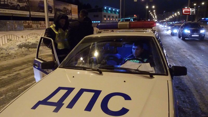 В Сургуте нетрезвый водитель хотел сбежать от полицейских, но оказался в наручниках