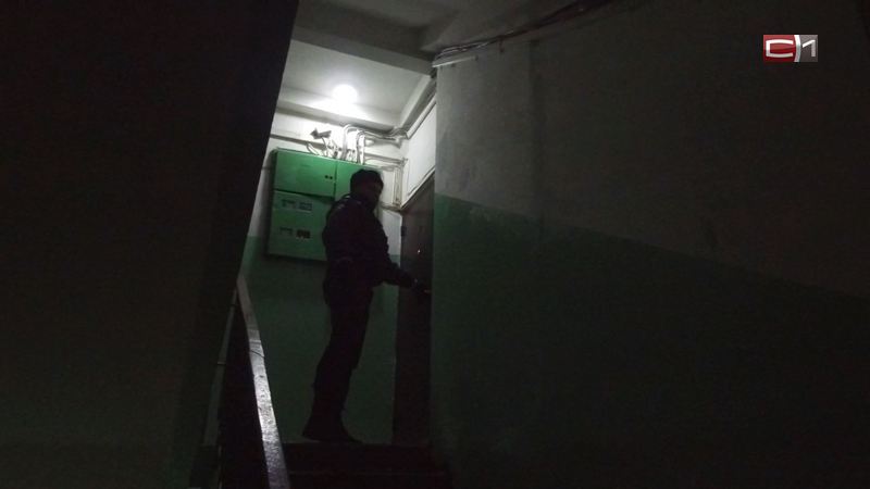 Держал взаперти, угрожал ножом: что происходило в злополучной квартире на Дзержинского