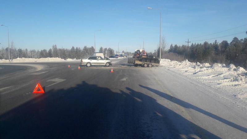В Сургутском районе пострадал водитель ВАЗ 15 модели при столкновении с «уазиком»