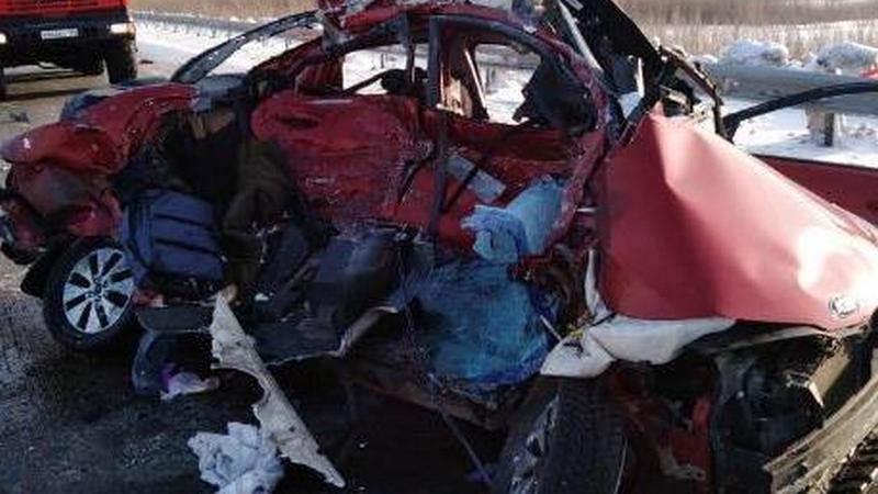 Жуткое ДТП в Нефтеюганском районе: погибли мужчина и женщина