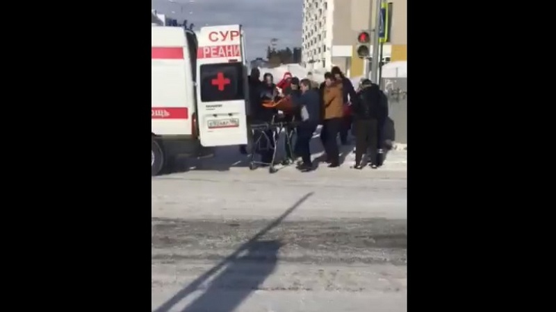 На одном из перекрестков Сургута мальчик бросился под колеса машин