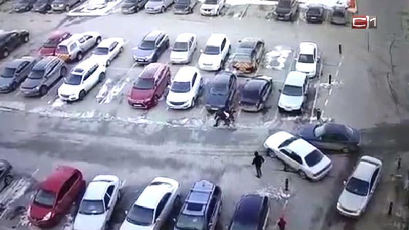 В Югре конфликт на парковке привел к смерти водителя. Возбуждено уголовное дело