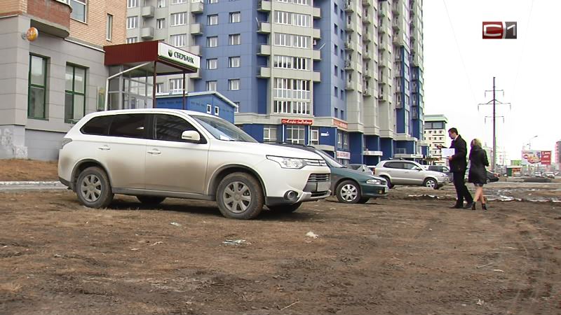 Парковка на газоне: с мая в Сургуте оштрафовано порядка 40 автовладельцев